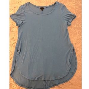 ✨HALOGEN✨ Shirttail Hem T-shirt